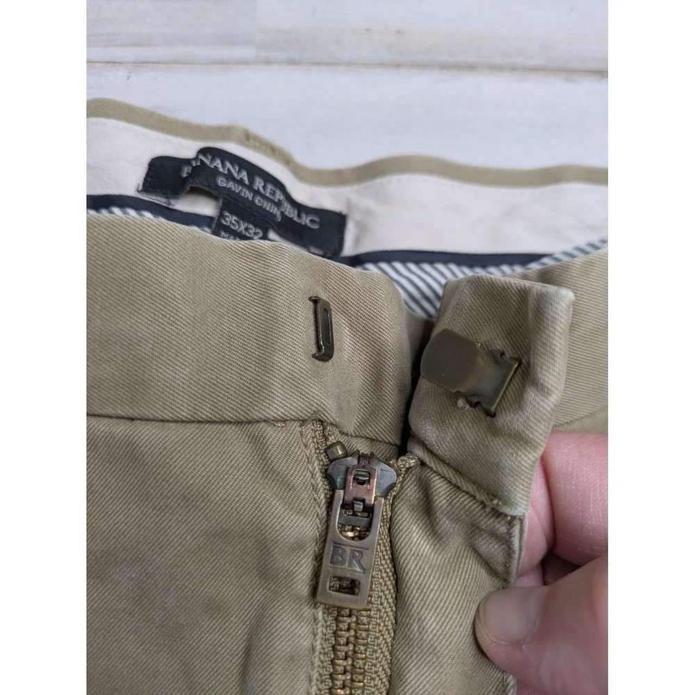 Banana Republic Gavin Chino Pants Mens 35x32 (35x30) Beige Straight Leg Casual